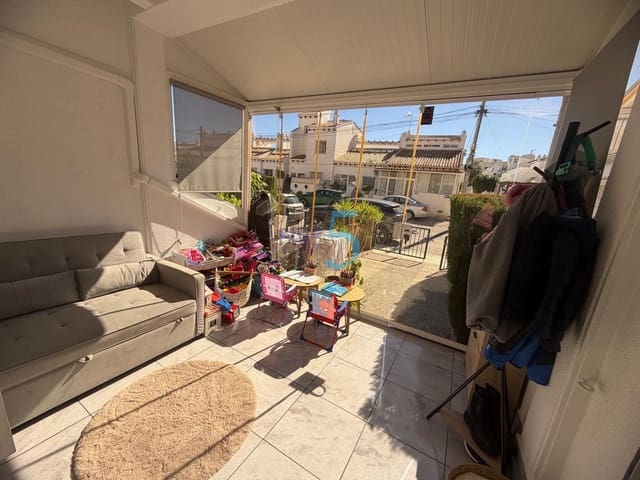 4 soveværelse Byhus til salg i Villamartin, Orihuela med swimmingpool garage - € 199.999 (Ref: 9751482)