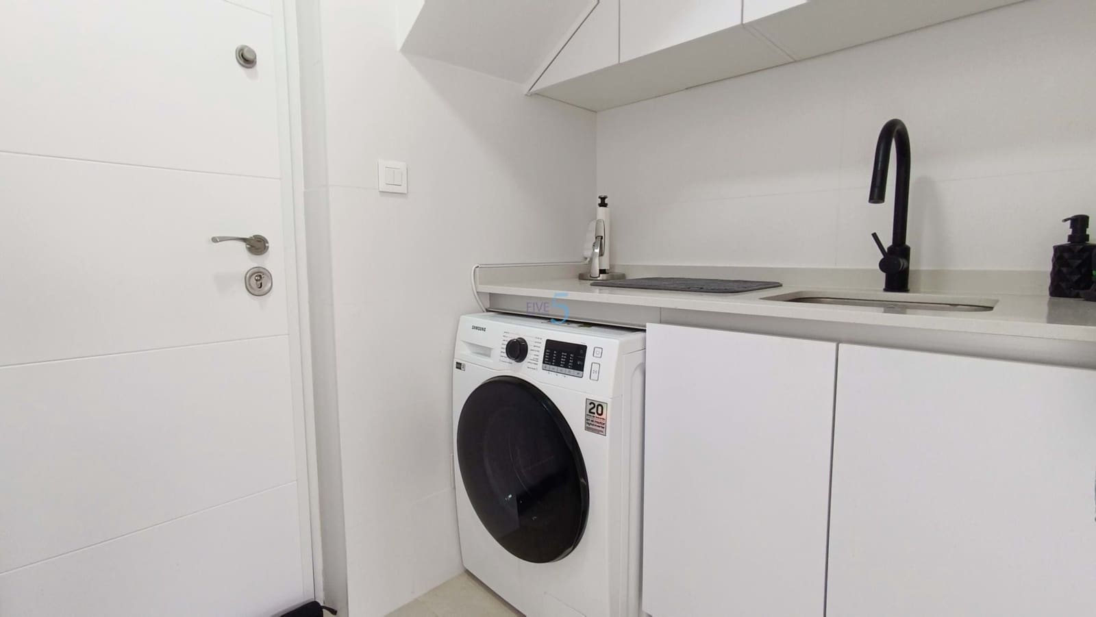 3 soveværelse Villa til salg i Vistabella med swimmingpool - € 489.999 (Ref: 9752585)