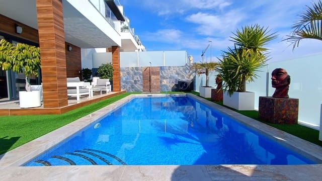 3 soveværelse Villa til salg i Vistabella, Orihuela med swimmingpool - € 489.999 (Ref: 9752585)