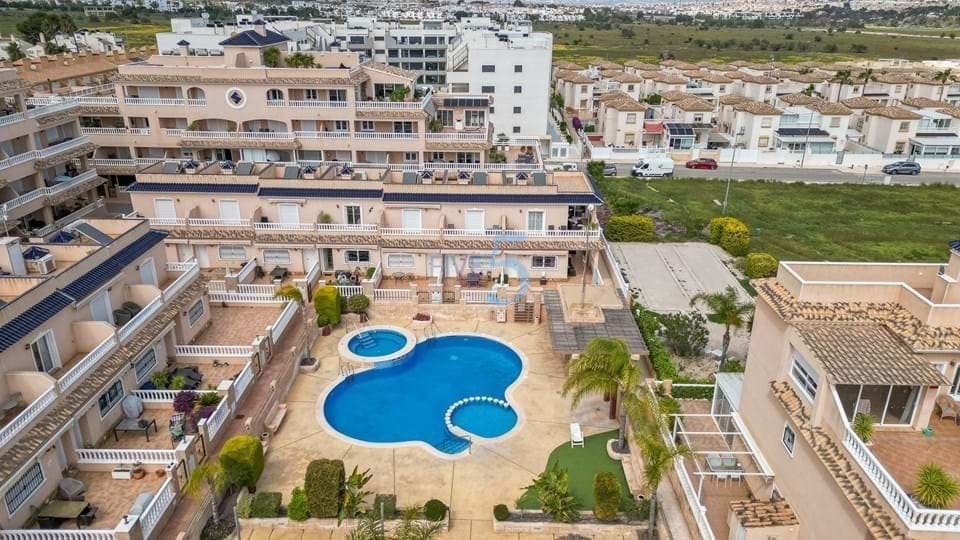 2 sypialnia Dom na sprzedaż w Los Dolses z basenem garażem - 209 500 € (Ref: 9756353)