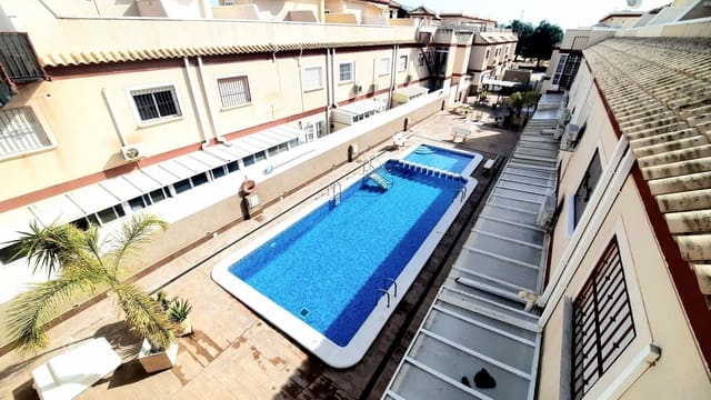 2 makuuhuone Huoneisto myytävänä paikassa San Pedro del Pinatar mukana uima-altaan - 139 950 € (Ref: 9757817)