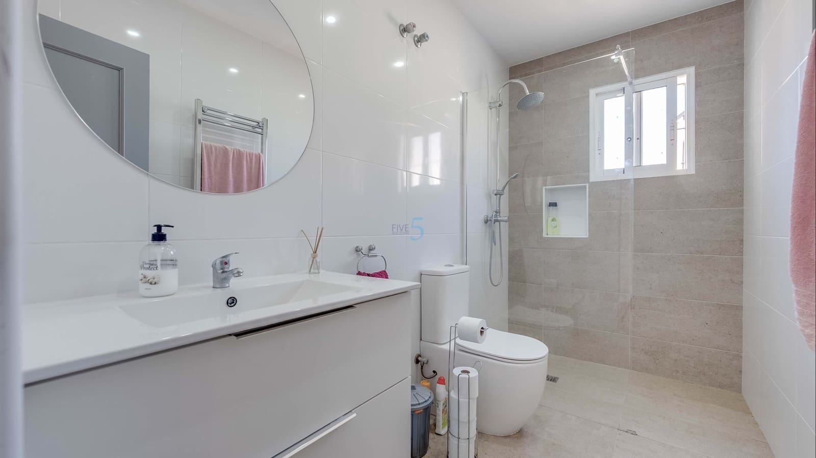 Apartamento de 2 habitaciones en San Pedro del Pinatar en venta con piscina - 139.950 € (Ref: 9757817)