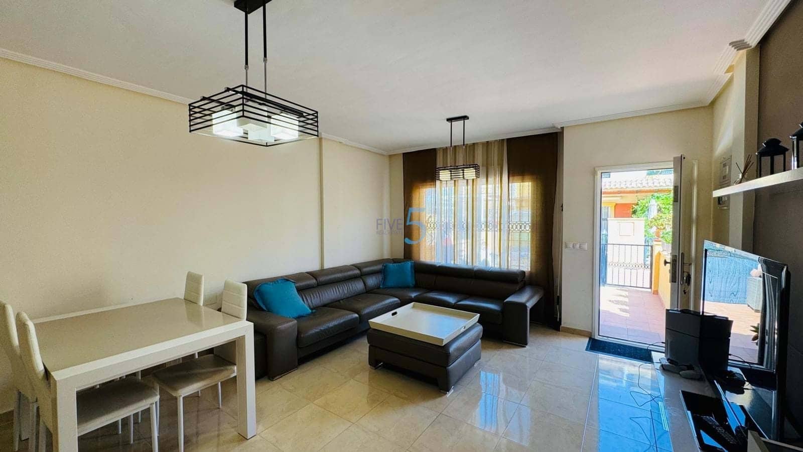 3 sovrum Hus till salu i Villamartin med pool garage - 234 000 € (Ref: 9761309)