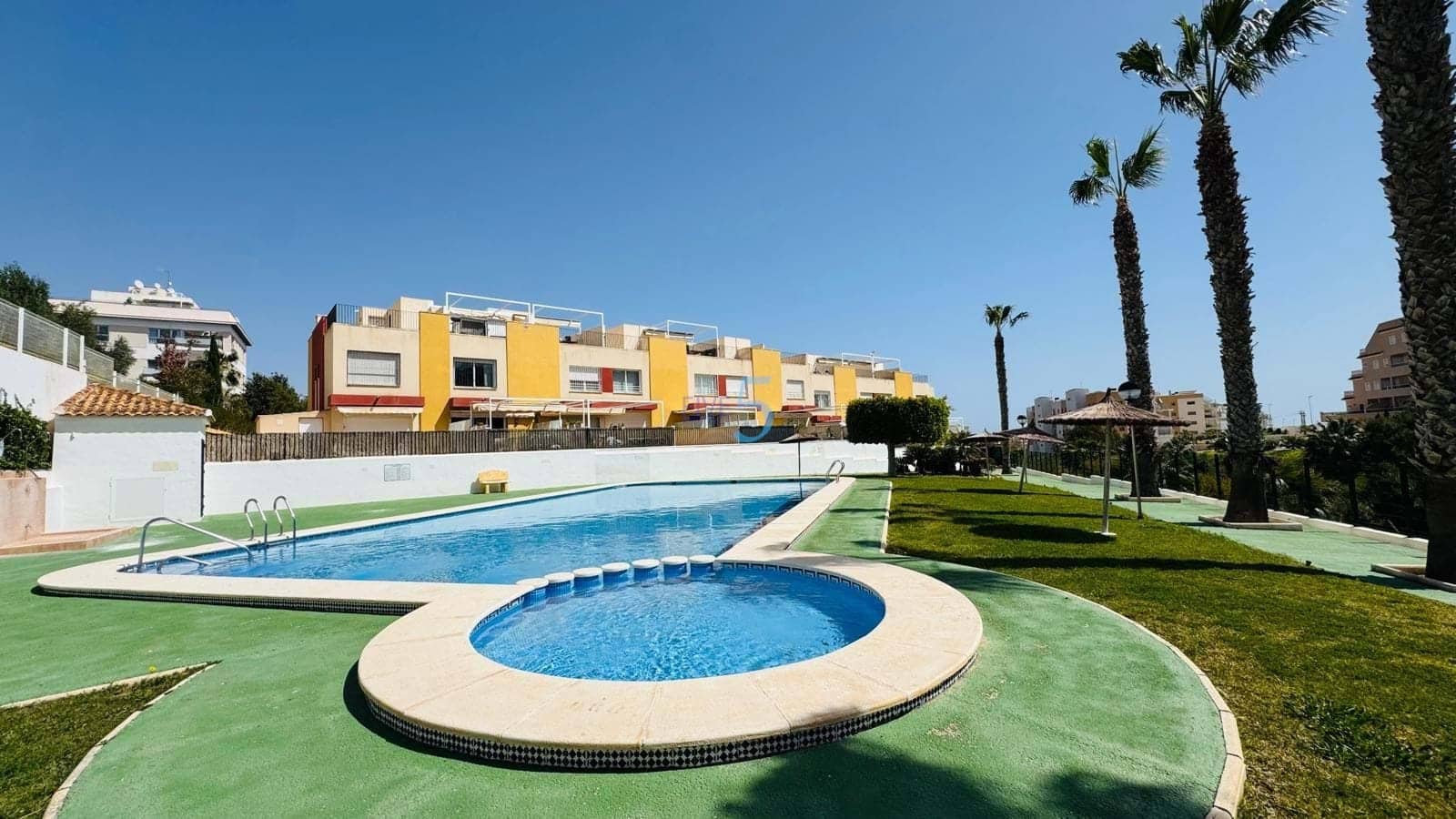 3 sovrum Hus till salu i Villamartin med pool garage - 234 000 € (Ref: 9761309)