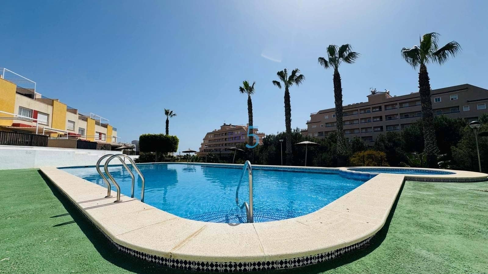 3 sovrum Hus till salu i Villamartin med pool garage - 234 000 € (Ref: 9761309)