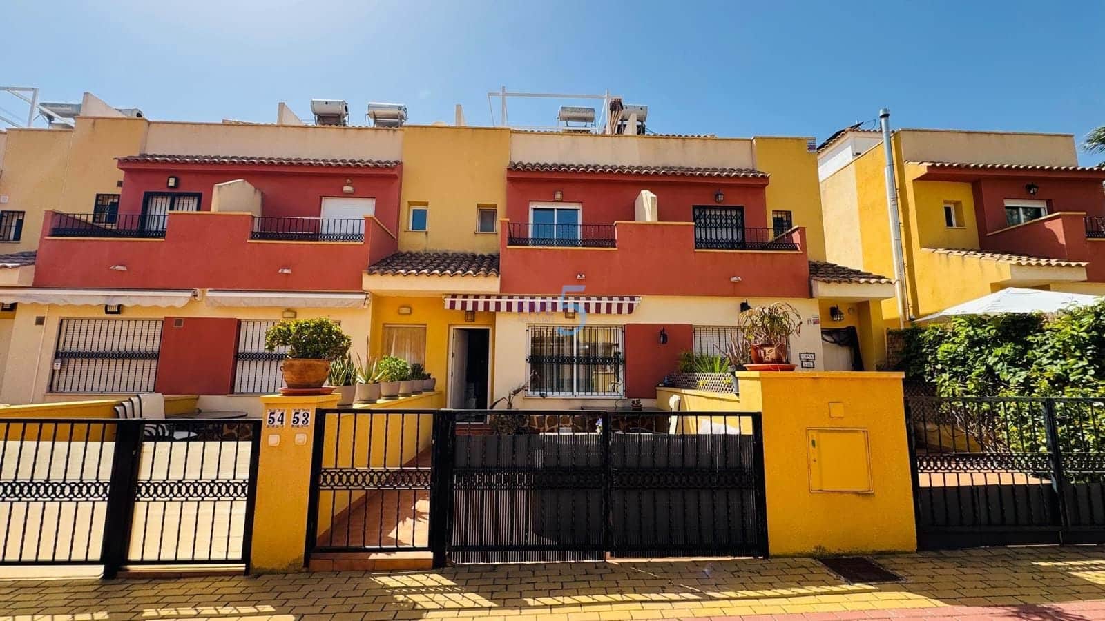 3 sovrum Hus till salu i Villamartin med pool garage - 234 000 € (Ref: 9761309)