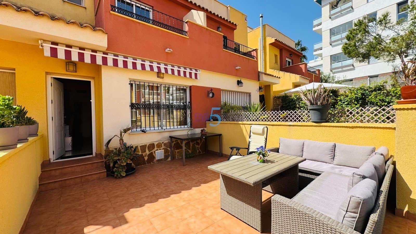 3 sovrum Hus till salu i Villamartin med pool garage - 234 000 € (Ref: 9761309)