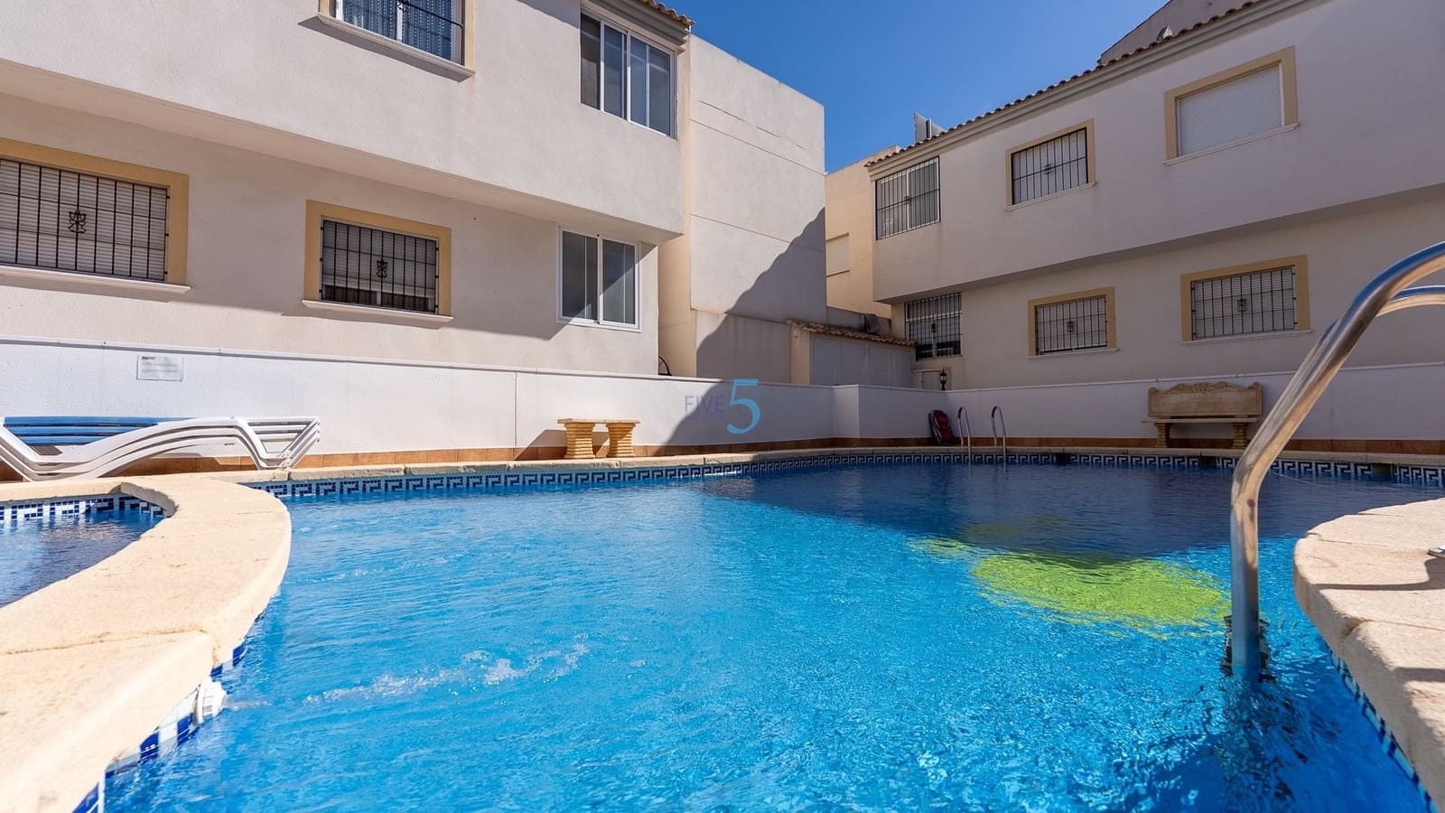 2 soverom Leilighet til salgs i Heredades med svømmebasseng garasje - € 115 000 (Ref: 9761433)