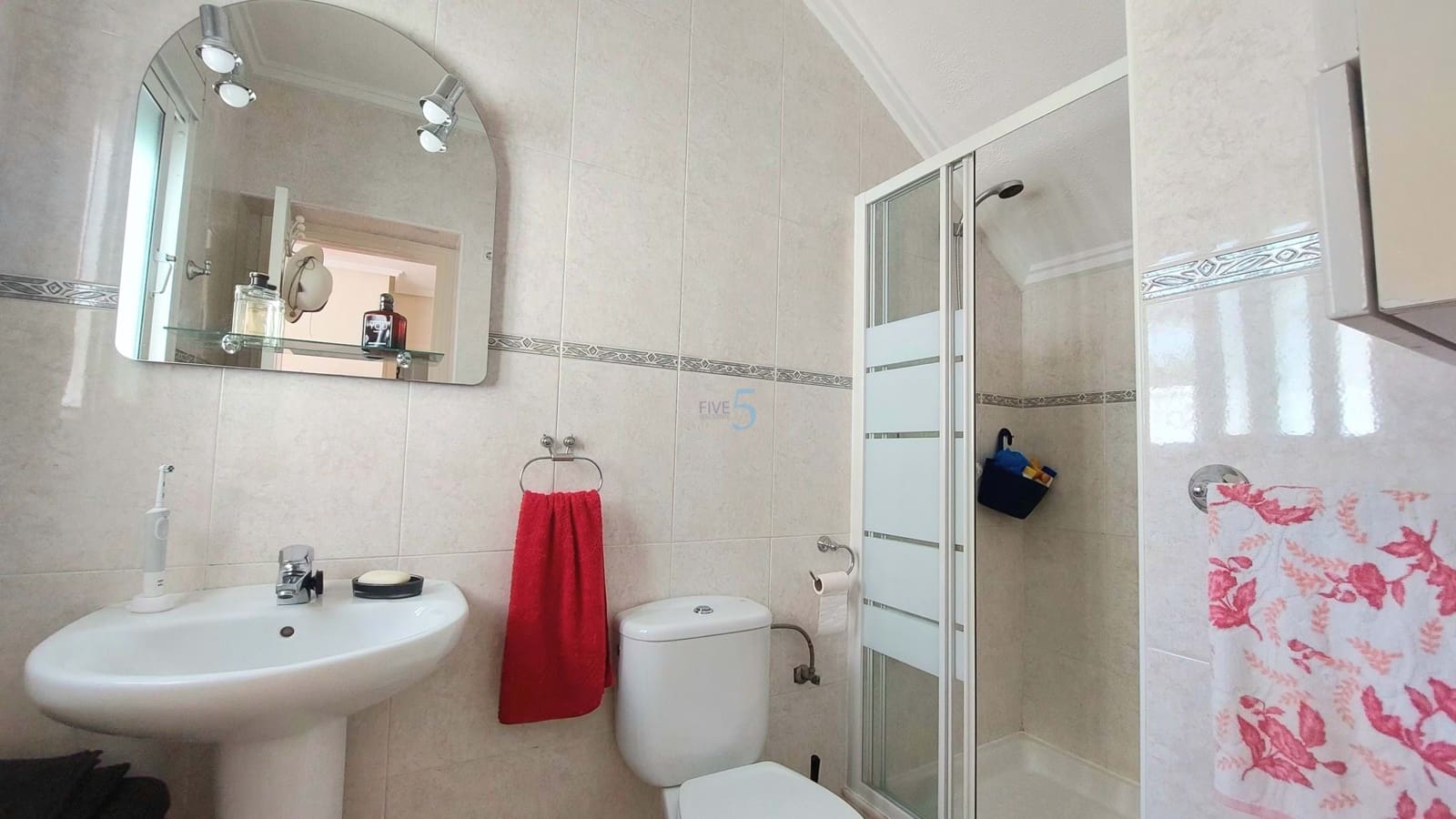 2 bedroom Semi-detached Villa for sale in Ciudad Quesada with pool garage - € 229,900 (Ref: 9761434)