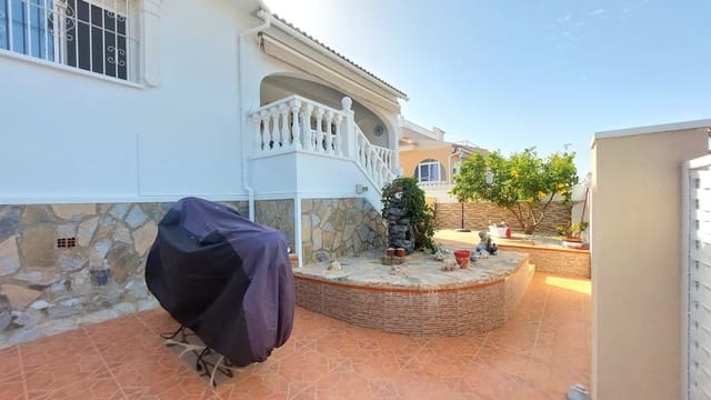 2 bedroom Semi-detached Villa for sale in Ciudad Quesada, Rojales with pool garage - € 229,900 (Ref: 9761434)