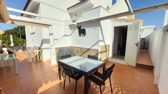 2 bedroom Semi-detached Villa for sale in Ciudad Quesada, Rojales with pool garage - € 229,900 (Ref: 9761434)