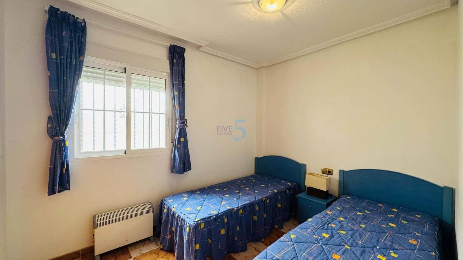 2 soverom Leilighet til salgs i Orihuela Costa med svømmebasseng garasje - € 149 900 (Ref: 9761435)