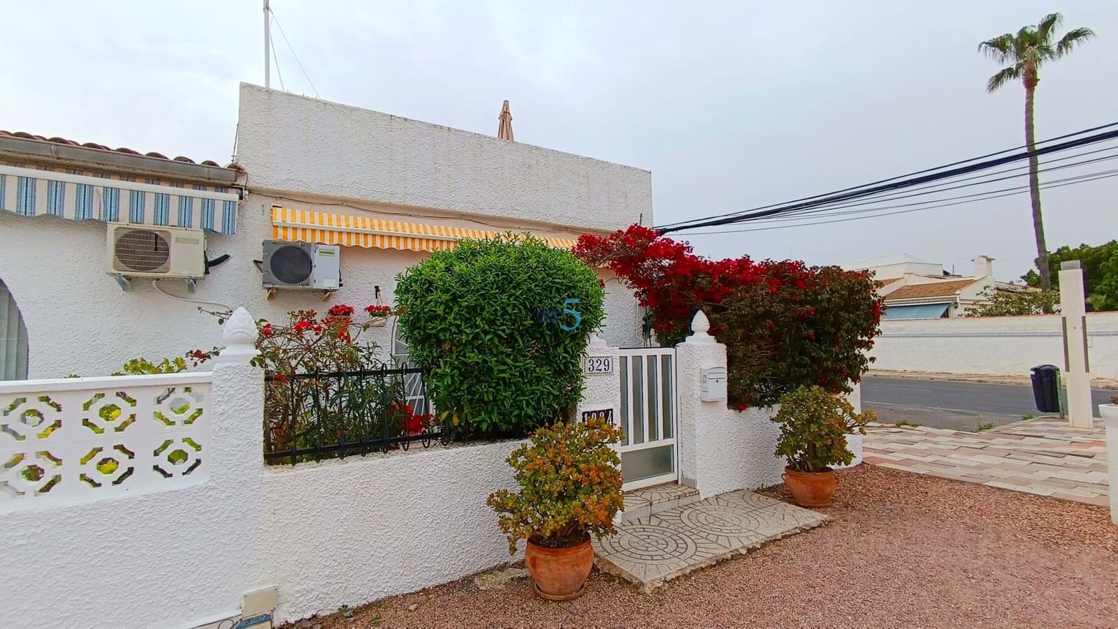 3 soveværelse Semi-Rækkehus til salg i Torrevieja - € 144.995 (Ref: 9762405)