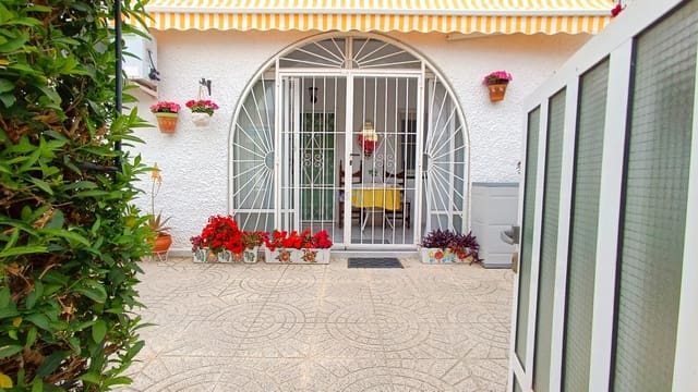 3 soveværelse Semi-Rækkehus til salg i Torrevieja - € 144.995 (Ref: 9762405)