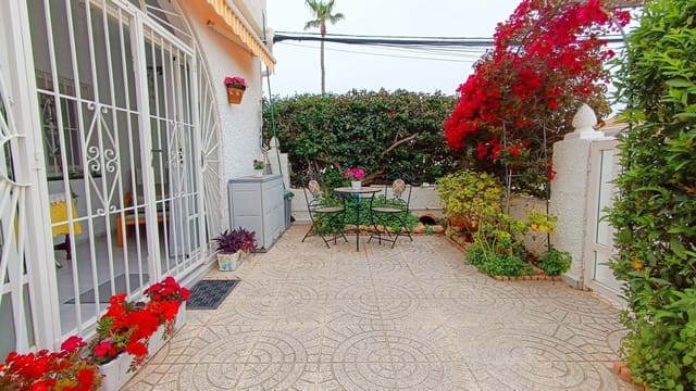 3 soveværelse Semi-Rækkehus til salg i Torrevieja - € 144.995 (Ref: 9762405)