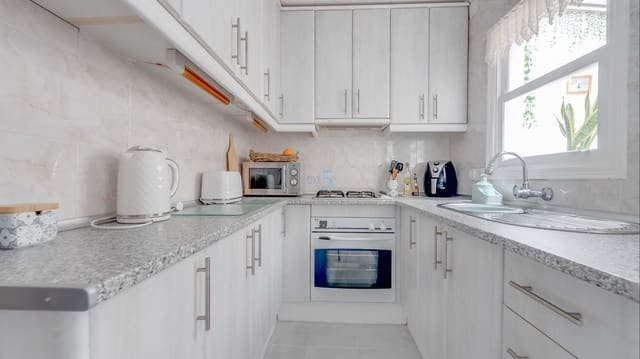 3 soveværelse Semi-Rækkehus til salg i Torrevieja - € 144.995 (Ref: 9762405)