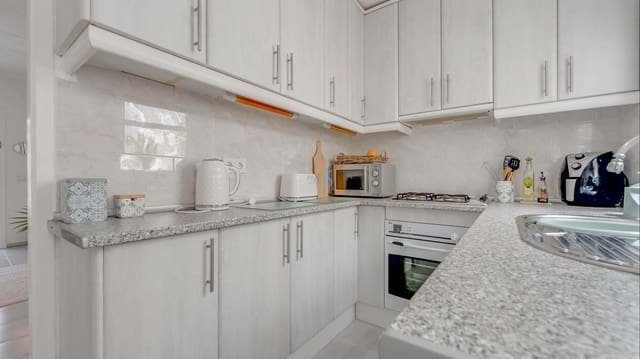 3 soveværelse Semi-Rækkehus til salg i Torrevieja - € 144.995 (Ref: 9762405)