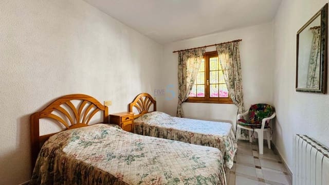 3 soveværelse Byhus til salg i Villamartin, Orihuela med swimmingpool garage - € 225.000 (Ref: 9762406)