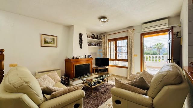 3 soveværelse Byhus til salg i Villamartin, Orihuela med swimmingpool garage - € 225.000 (Ref: 9762406)