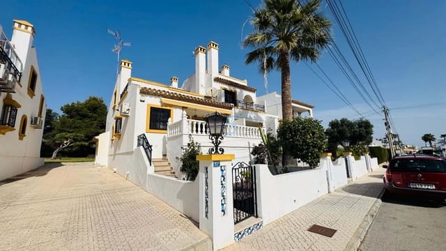 3 soveværelse Byhus til salg i Villamartin, Orihuela med swimmingpool garage - € 225.000 (Ref: 9762406)