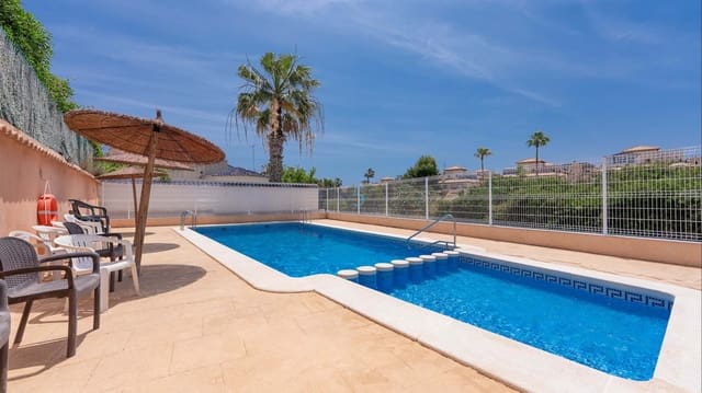 2 soverom Hus til salgs i Playa Flamenca, Orihuela med svømmebasseng garasje - € 230 000 (Ref: 9762407)