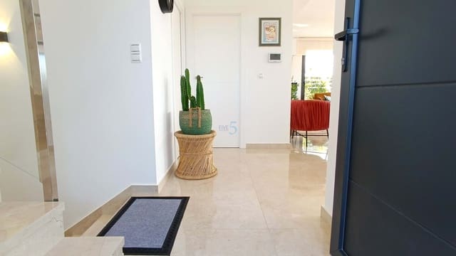 3 soverom Villa til salgs i Algorfa med svømmebasseng garasje - € 729 000 (Ref: 9770021)