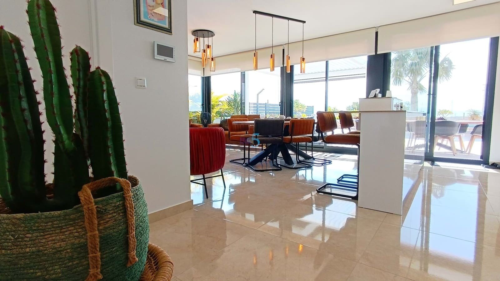 3 soverom Villa til salgs i Algorfa med svømmebasseng garasje - € 729 000 (Ref: 9770021)