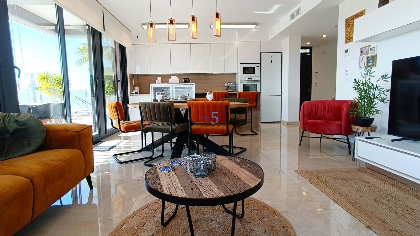 3 soverom Villa til salgs i Algorfa med svømmebasseng garasje - € 729 000 (Ref: 9770021)