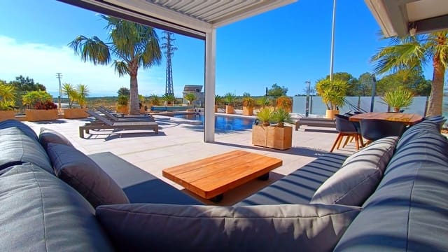 3 soverom Villa til salgs i Algorfa med svømmebasseng garasje - € 729 000 (Ref: 9770021)