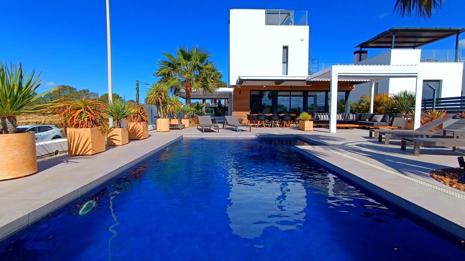 3 soverom Villa til salgs i Algorfa med svømmebasseng garasje - € 729 000 (Ref: 9770021)