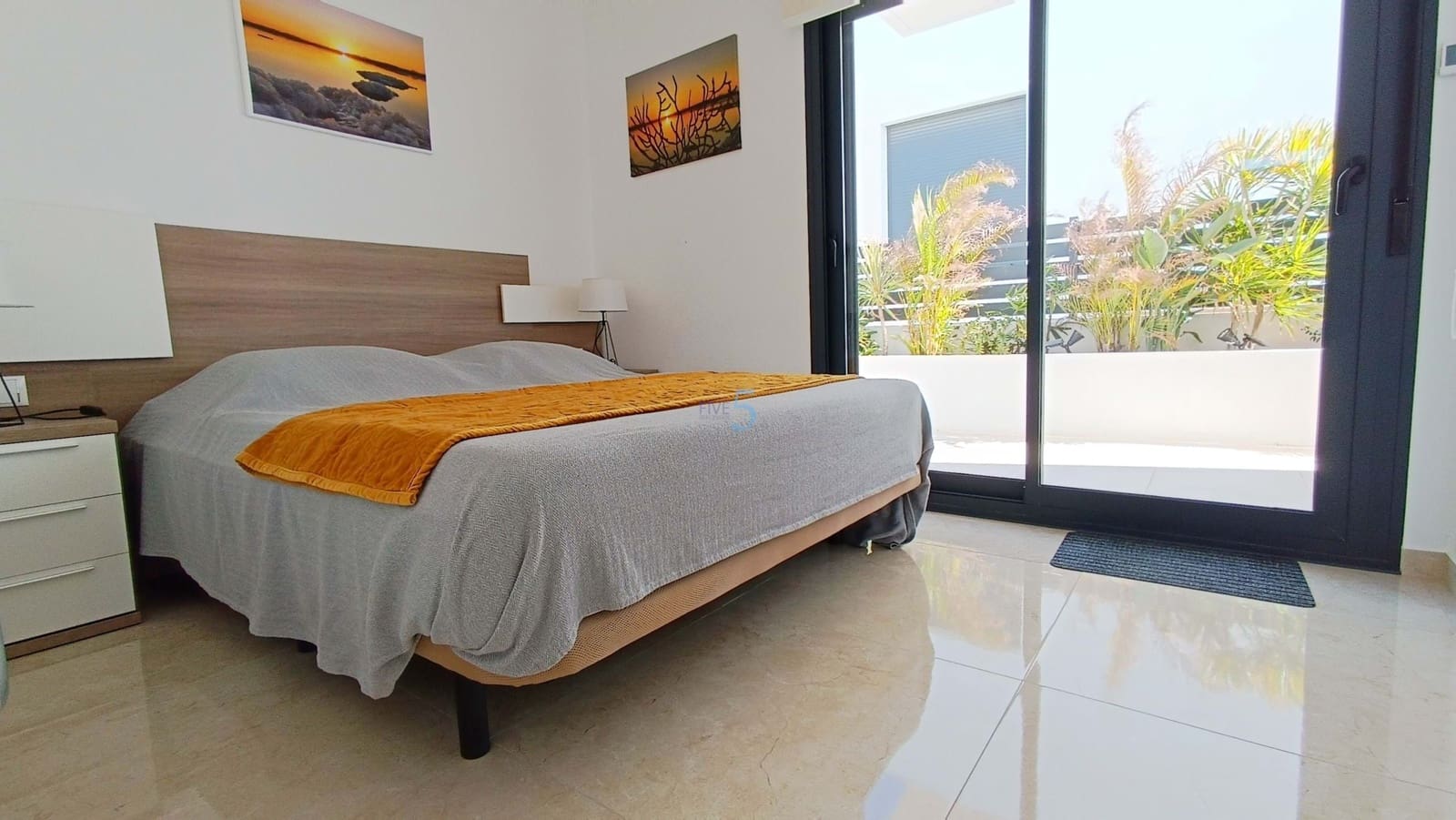 3 soverom Villa til salgs i Algorfa med svømmebasseng garasje - € 729 000 (Ref: 9770021)