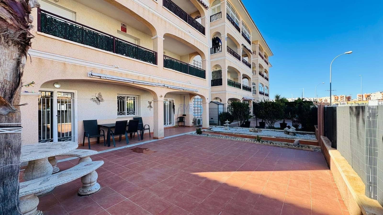 3 bedroom Apartment for sale in Playa Flamenca with pool garage - € 280,000 (Ref: 9770147)