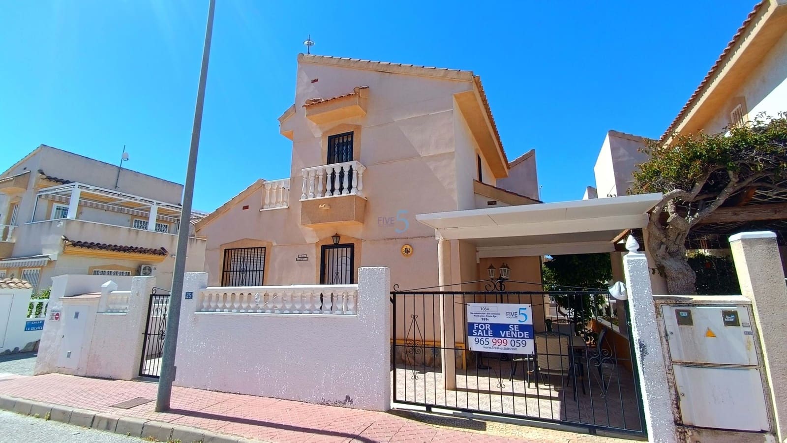 3 bedroom Villa for sale in Ciudad Quesada with pool - € 199,995 (Ref: 9779103)