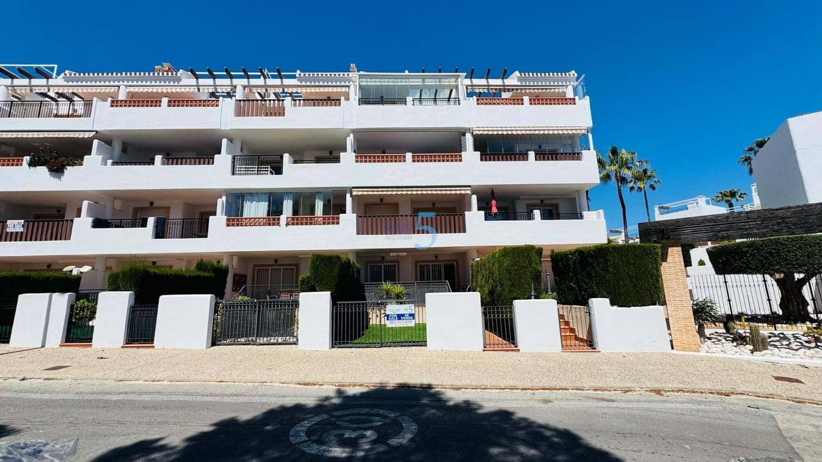 2 Zimmer Apartment zu verkaufen in Villamartin mit Pool Garage - 229.000 € (Ref: 9779104)