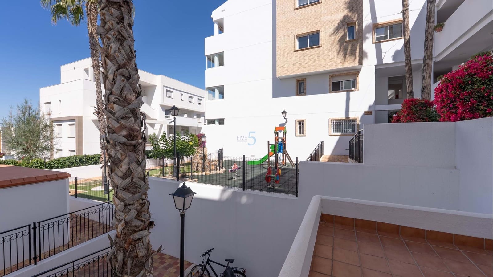 2 sypialnia Apartament na sprzedaż w Villamartin z basenem garażem - 229 000 € (Ref: 9779104)