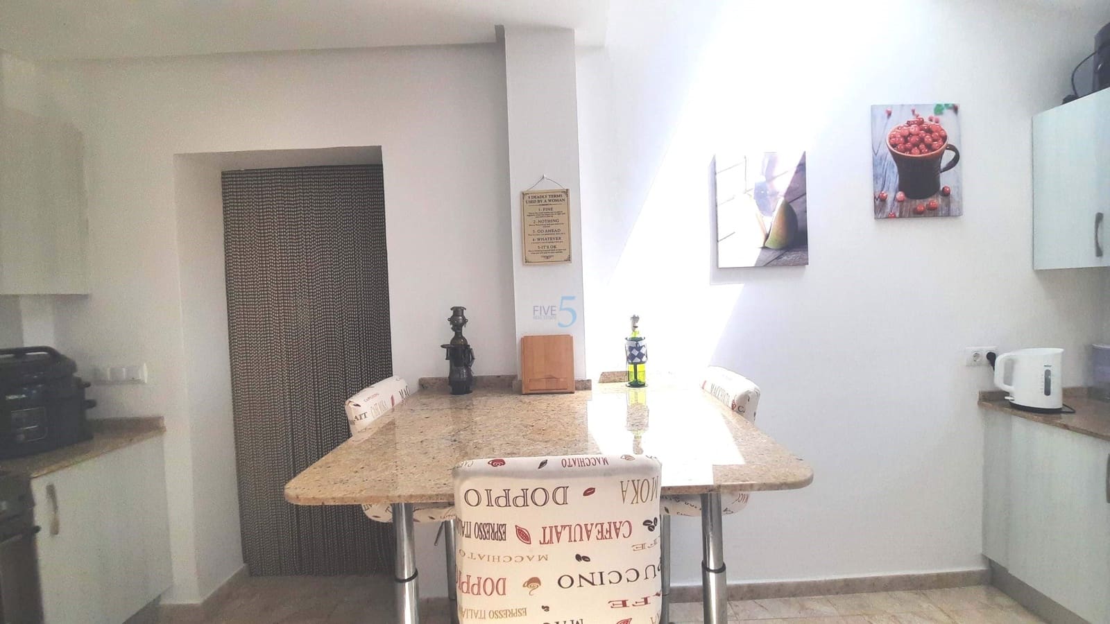 3 makuuhuone Huvila myytävänä paikassa El Valle Golf Resort mukana uima-altaan 
autotalli - 549 999 € (Ref: 9779173)