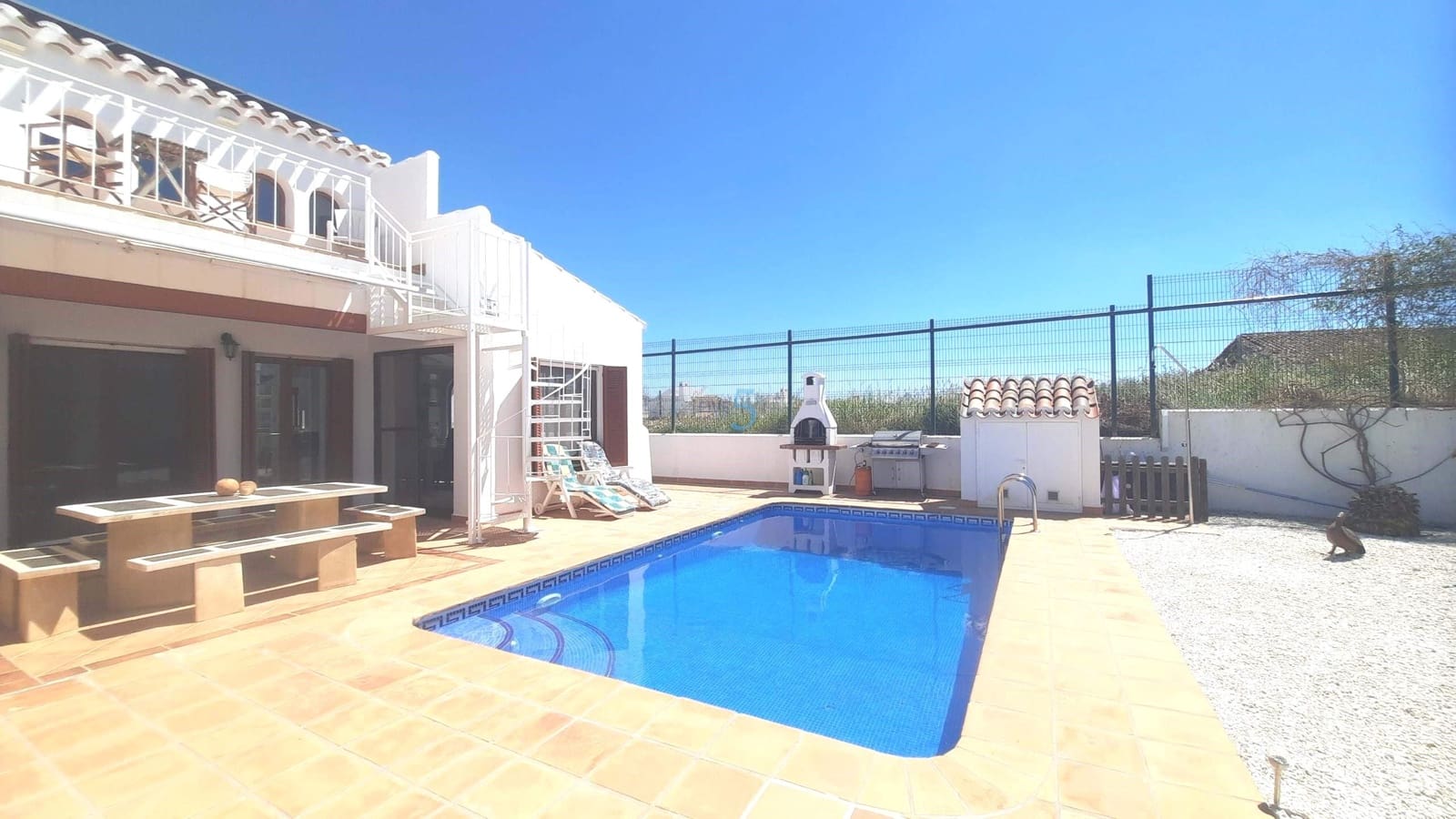 3 makuuhuone Huvila myytävänä paikassa El Valle Golf Resort mukana uima-altaan 
autotalli - 549 999 € (Ref: 9779173)