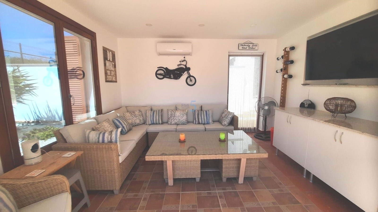 3 makuuhuone Huvila myytävänä paikassa El Valle Golf Resort mukana uima-altaan 
autotalli - 549 999 € (Ref: 9779173)