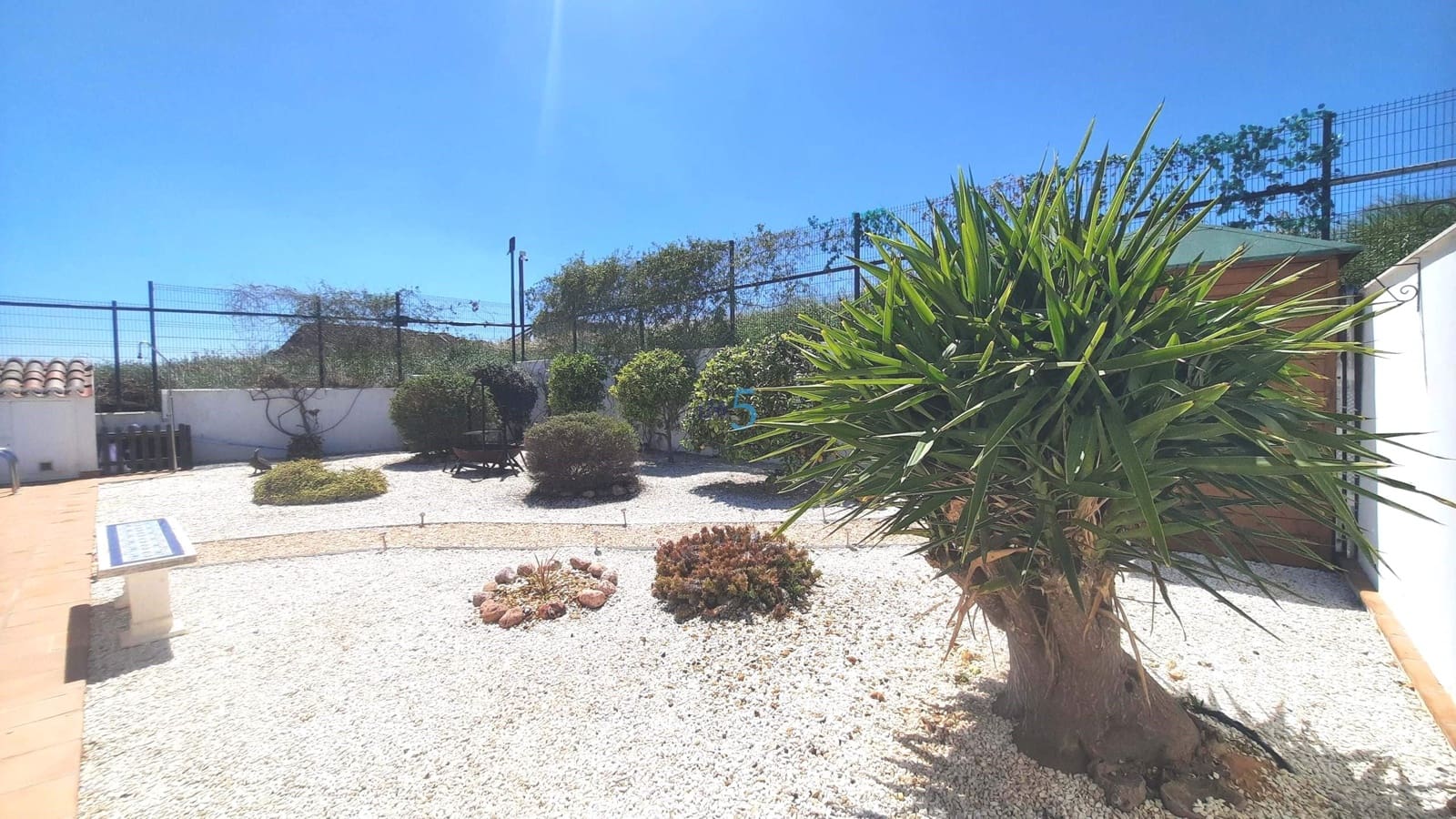 3 makuuhuone Huvila myytävänä paikassa El Valle Golf Resort mukana uima-altaan 
autotalli - 549 999 € (Ref: 9779173)