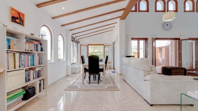3 slaapkamer Villa te koop in El Valle Golf Resort, Murcia stad met zwembad garage - € 549.999 (Ref: 9779173)