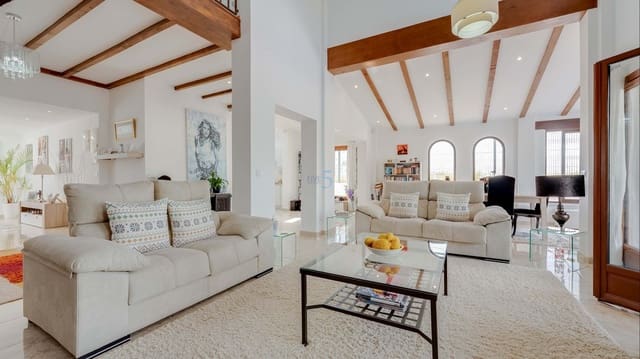 3 slaapkamer Villa te koop in El Valle Golf Resort, Murcia stad met zwembad garage - € 549.999 (Ref: 9779173)