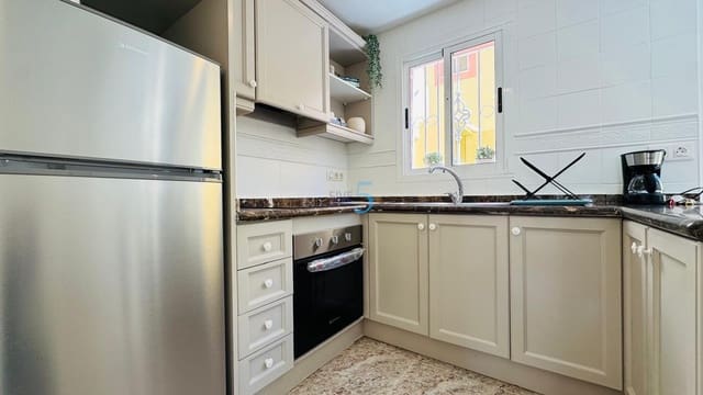 2 soverom Hus til salgs i Villamartin, Orihuela med svømmebasseng garasje - € 195 000 (Ref: 9780010)