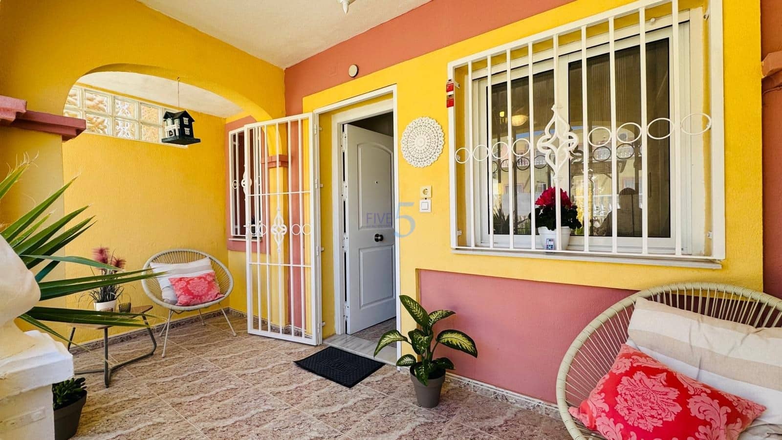 2 soverom Hus til salgs i Villamartin med svømmebasseng garasje - € 195 000 (Ref: 9780010)