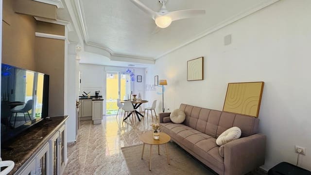 2 soverom Hus til salgs i Villamartin, Orihuela med svømmebasseng garasje - € 195 000 (Ref: 9780010)