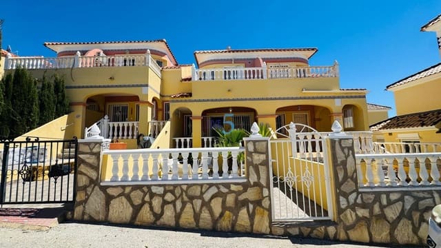 2 soverom Hus til salgs i Villamartin, Orihuela med svømmebasseng garasje - € 195 000 (Ref: 9780010)