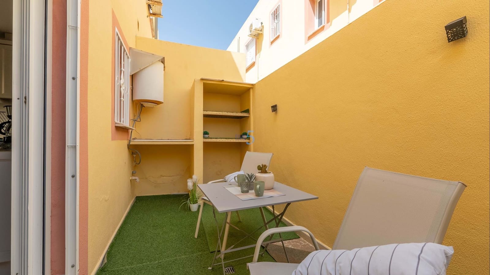 2 soverom Hus til salgs i Villamartin med svømmebasseng garasje - € 195 000 (Ref: 9780010)