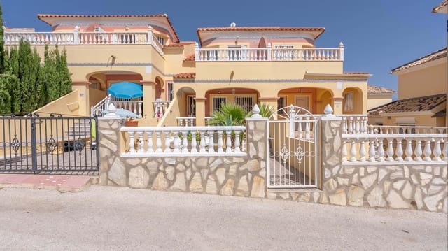 2 makuuhuone Omakotitalo myytävänä paikassa Villamartin, Orihuela mukana uima-altaan 
autotalli - 195 000 € (Ref: 9780010)