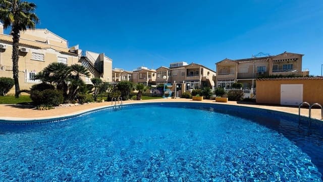 Apartamento de 2 habitaciones en Playa Flamenca, Orihuela en venta con piscina - 155.000 € (Ref: 9788012)
