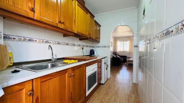 Apartamento de 2 habitaciones en Playa Flamenca, Orihuela en venta con piscina - 155.000 € (Ref: 9788012)