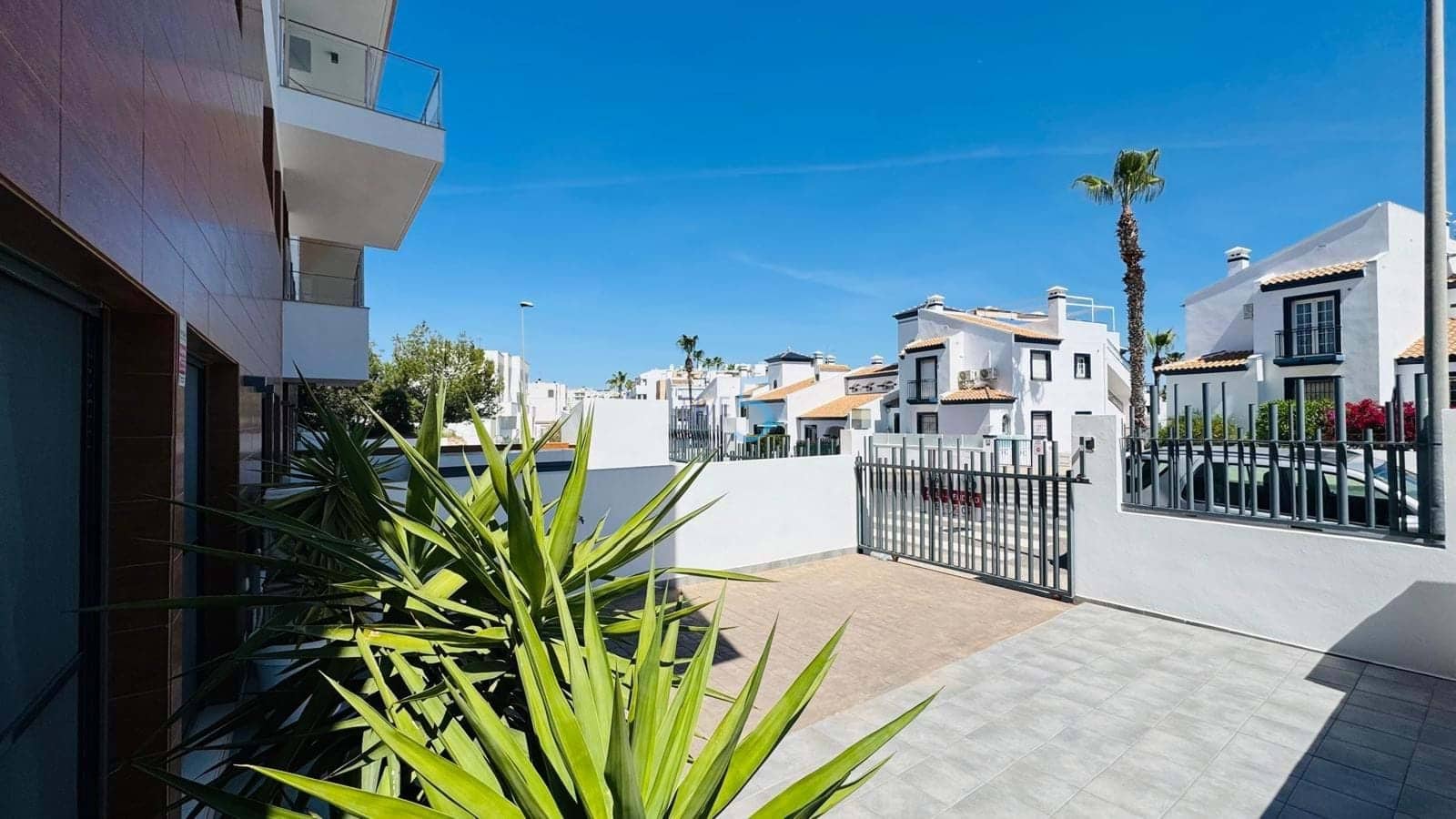 2 slaapkamer Appartement te koop in Los Dolses met zwembad garage - € 259.000 (Ref: 9788013)